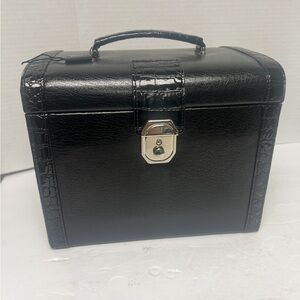 Treasury Designs jewelry box Bag